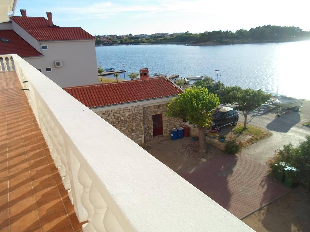 Apartments Branko Nin Oda fotoğraf